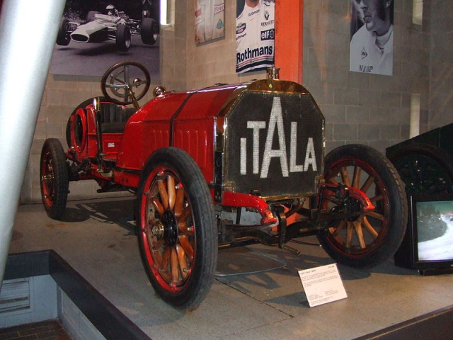 How the Italian aristocrat made red the color of speed